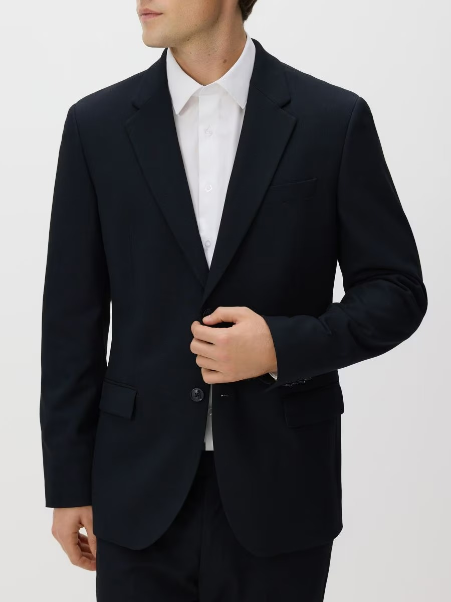 Reserved férfi öltönyök - A klasszikus elegancia modern újragondolása