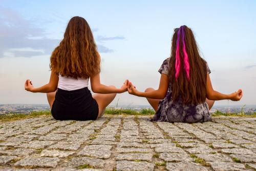 A transzcendentális meditáció hatása a személyes tervezésre és célkitűzésre - Stratégiák a meditáció beépítéséhez a célok elérésében